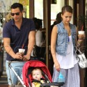 Jessica Alba And Cash Warren Take Their Daughters To Brunch