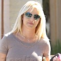 Britney Spears Is All Smiles As She Shops