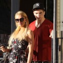 Paris Hilton Goes Shopping With Her Boyfriend