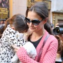 Katie Holmes And Daughter Suri Leave Her Broadway Rehearsal