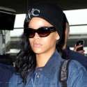 Rihanna Jets Off To London