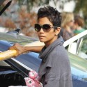 Halle Berry Runs Errands With Fiance Olivier Martinez