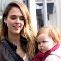 Jessica Alba Hangs Out With Her Mom And Baby Haven