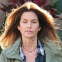 Cindy Crawford Ditches Her Makeup