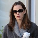 Jennifer Garner Brings Seraphina And Her Friend To Brentwood Country Mart