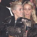 Miley Cyrus Goes Punk Rock At VH1 Divas Concert