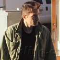 Olivier Martinez Hits The Liquor Store