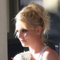 Britney Spears Stops By The Veterinarian's Office