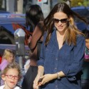 Jennifer Garner Holds Hands With Adorable Daughter Violet In Brentwood