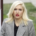 Gwen Stefani Rocks Long Plaid Coat