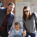 Ben Affleck And Jennifer Garner Pick Up Violet From Practice