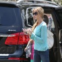 Denise Richards Runs Errands With Her Dad And Daughters