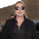 Brad Pitt Surprises Fans At Advance <em>World War Z</em> Screening
