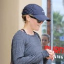 Reese Witherspoon Goes To Yoga And Changes Into A Cute Outfit