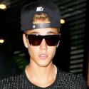 Justin Bieber Does Dinner With His Manager