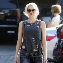 Possibly Pregnant Gwen Stefani Wears Revealing Outfit