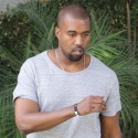 Kanye West Gets Chummy With Photographers