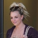 Britney Spears Has A Weave Malfunction