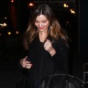 Miranda Kerr Keep Smiling Through The Holidays Despite Her Single Status