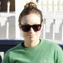 Pregnant Olivia Wilde Takes Her Dog To The Groomers