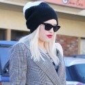 Gwen Stefani Goes To Acupuncture