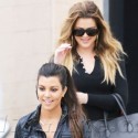 Khloe And Kourtney Kardashian Workout Together