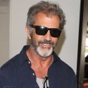Mel Gibson Lands At LAX With A Beard