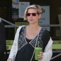 Elsa Pataky Spends Time With Mother And Mother-In-Law