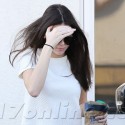 Kendall Jenner Stops At Noah's Bagels