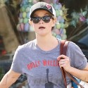 Reese Witherspoon Goes To Yoga