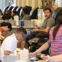 Dean McDermott Gets His Nails Did