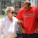 Kendra Wilkinson And Hank Baskett Grab A Bite To Eat