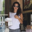Rachel Bilson Runs Errands In The Valley