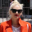 Gwen Stefani Goes To Acupuncture