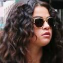 Selena Gomez Looks Gorgeous For Lunch With Her Gal Pals