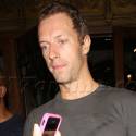Chris Martin Leaves His Concert Solo