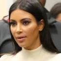 Kim Kardashian Wraps Up Her Bod In A Blanket