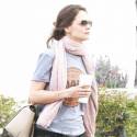 Katie Holmes Steps Out In A Pair Of Super Baggy Pants