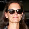 Katie Holmes Is A Grumpy Traveler