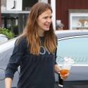 Jen Garner Looks Like She Has A Bun In The Oven