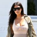 Kim Kardashian Shows Off Her Sexy Curves At The Studio