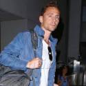 Tom Hiddleston Flies Solo As He Gets A Break From Taylor Swift