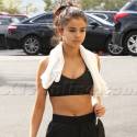 Selena Shows Off Her Abs And Cleavage In A Sports Bra At The Gym