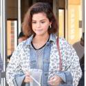 Selena Gomez Stops By Starbucks Amid Reports Bieber Wants Her Back