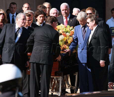 Ryan O'Neal funeral memorial farrah fawcett 