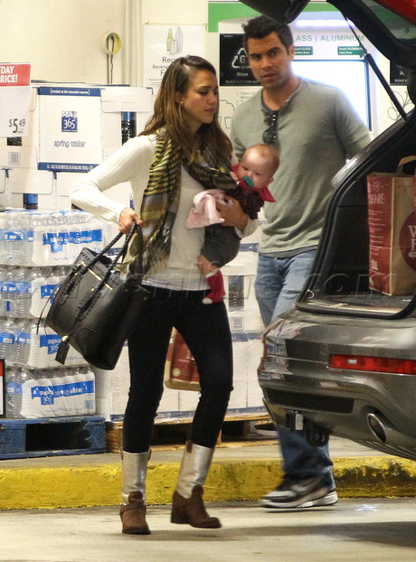 Jessica Alba Cash Warren Haven Garner groceries