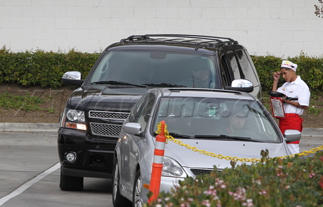 Angelina Jolie mcdonald's In-N-Out Burger pax maddox 