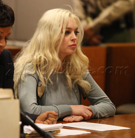 court Lindsay Lohan blonde sunglasses jacket probation