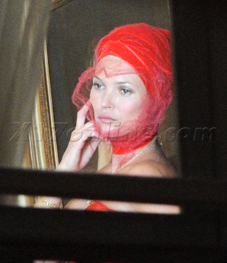 Kate Mossboots ritz paris vogue photoshoot