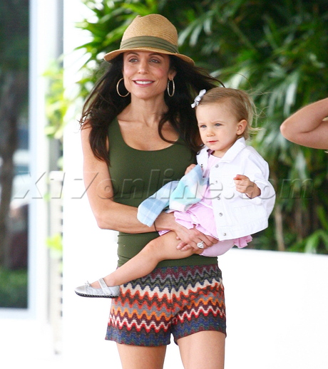 Bethenny Frankel miami baby legs real housewives